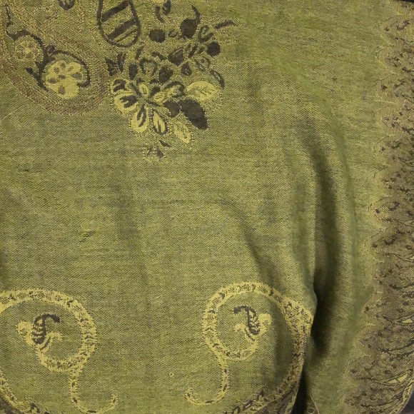 Green Pashmina - Picture 3 of 4
